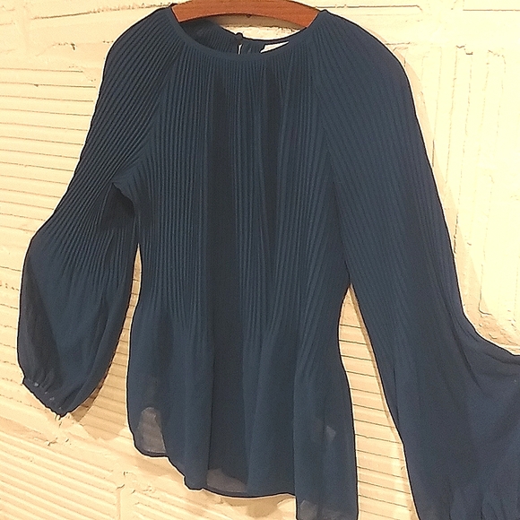 a new day blue blouse float and comfortable - Picture 2 of 4